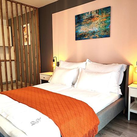 Dn Rose Apartmant Boedapest Buitenkant foto