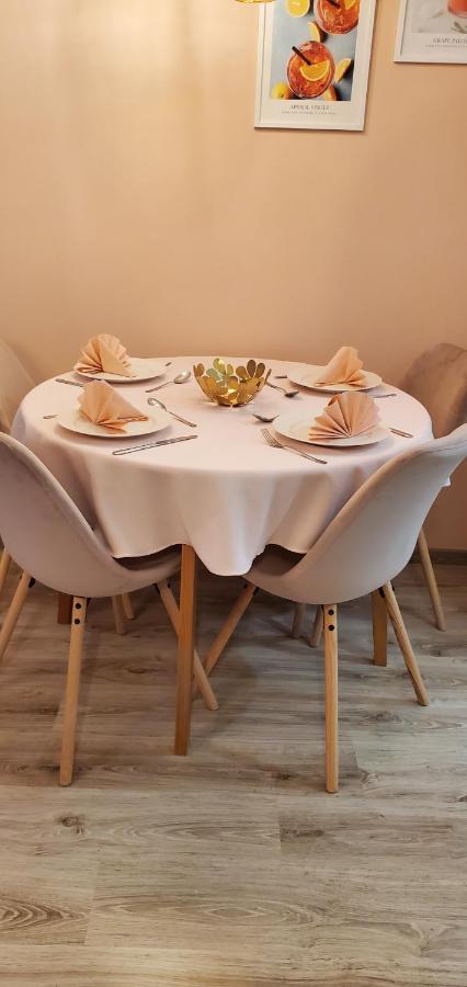 Dn Rose Apartmant Boedapest Buitenkant foto