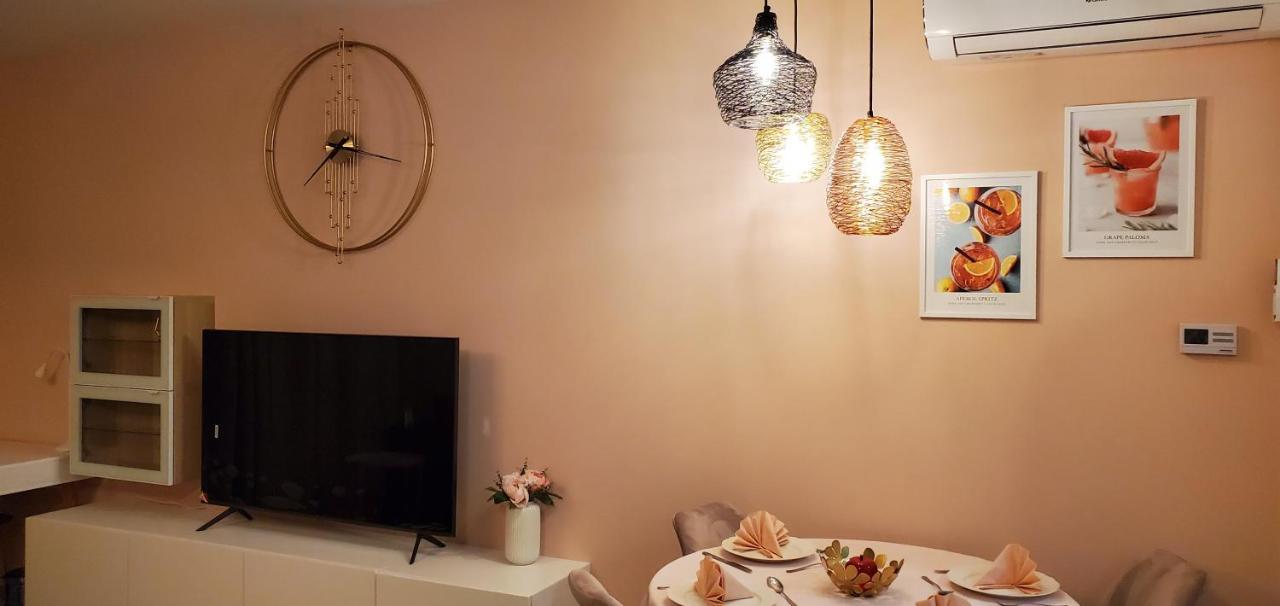 Dn Rose Apartmant Boedapest Buitenkant foto